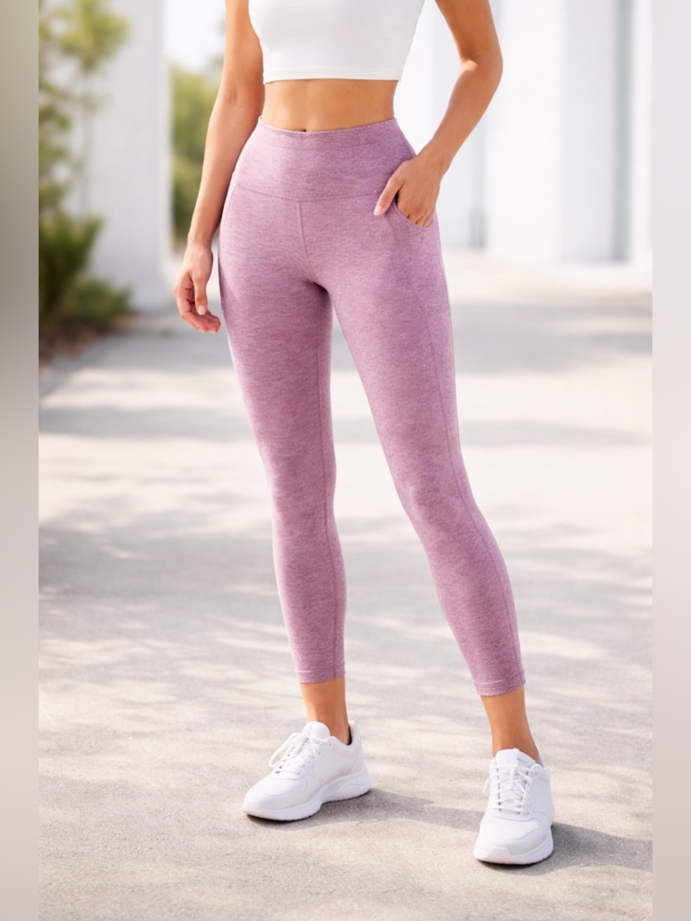NWOT Beyond Yoga Caught in the Midi High Waisted Pocket Leggings